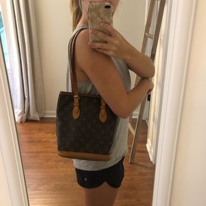 Louis Vuitton Monogram Petit Bucket Bag